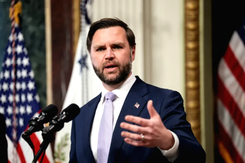 Wakil Presiden JD Vance memberikan keterangan terkait temuan penipuan program kesehatan Obamacare.