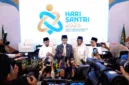 Menteri Agama Nasaruddin Umar resmi meluncurkan logo dan tema Hari Santri 2026 di Jakarta.