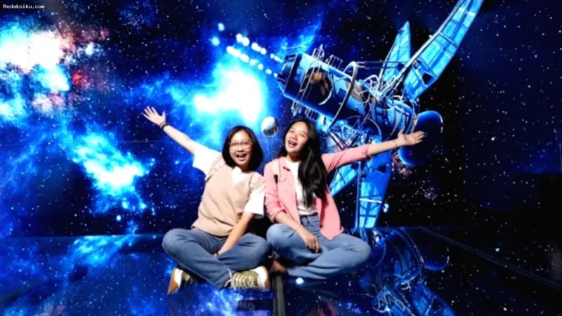 Tampilan depan Mega Science Center di Jatim Park 1 yang baru diresmikan di Kota Batu