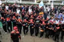 Koalisi Serikat Pekerja menyampaikan dokumen draf RUU Pelindungan Ketenagakerjaan kepada DPR RI.