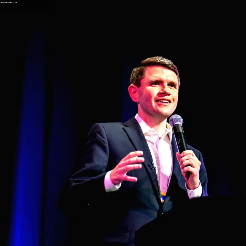 James Talarico menerima dukungan politik untuk kampanye Senat Texas.