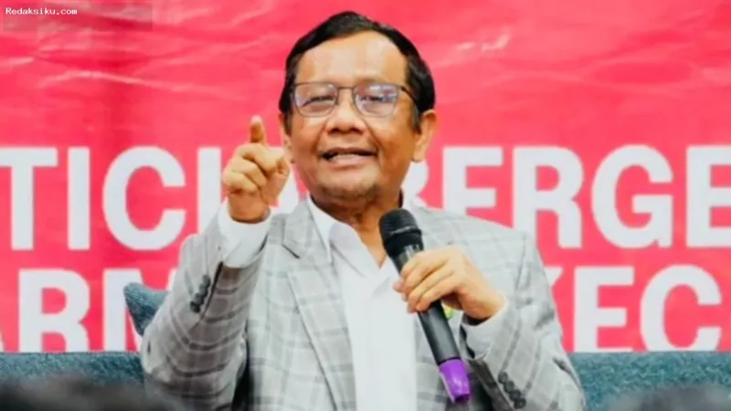 Mahfud MD menjelaskan alasan KPK belum memeriksa Menteri ATR Nusron Wahid terkait kasus suap HGB Summarecon Agung.