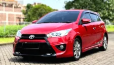 Toyota Yaris TRD Sportivo 2016 bekas tetap menjadi pilihan populer di segmen hatchback karena tampilannya yang sporty.