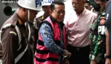 Tim 9 Kejaksaan Agung melimpahkan berkas perkara Febrie Adriansyah ke Kejari Jaksel setelah dinyatakan P-21.