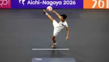 Yoga Ardika Putra mencetak sejarah dengan meraih medali teqball pertama untuk Indonesia di Asian Games 2026.