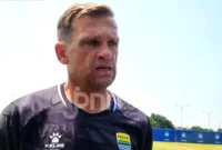 Persib Persija — Persib vs Persija: Igor Tolic Pastikan Kondisi Pemain Baik