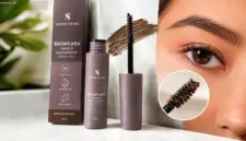 SOMETHINC Browcara 24Hold Waterproof dirancang untuk menjaga bentuk alis tetap rapi hingga 24 jam.