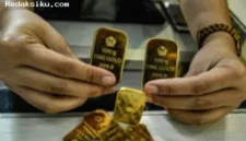 Harga emas batangan PT Aneka Tambang Tbk mengalami penurunan sebesar Rp10.000 menjadi Rp2.628.000 per gram.