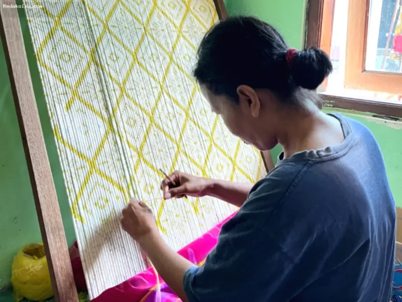 Perwakilan Pemerintah Kota Kediri dan POKARI saat membahas program promosi video kreatif untuk UMKM nonkuliner.