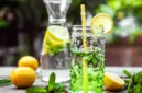 Memilih minuman yang tepat setelah olahraga penting untuk mengembalikan cairan tubuh dan menjaga stamina.