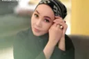 Dewi Gita dikenal sebagai figur multitalenta dengan perjalanan panjang di dunia tarik suara, seni peran, dan teater.