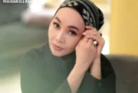 Dewi Gita Istri Armand — Potret Dewi Gita, figur multitalenta di dunia hiburan Nusantara.
