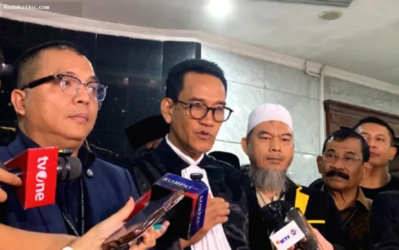 Refly Harun memberikan keterangan terkait sengketa Pilpres di Mahkamah Konstitusi