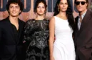 Matthew McConaughey hadir bersama sang istri, Camila Alves, dalam acara pemutaran perdana film Brothers di Los Angeles.