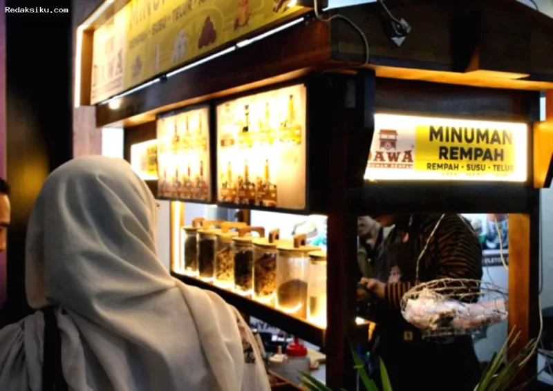 Dawa Minuman Rempah — Segelas minuman rempah tradisional Dawa dalam kemasan modern yang menyegarkan gaya hidup sehat.