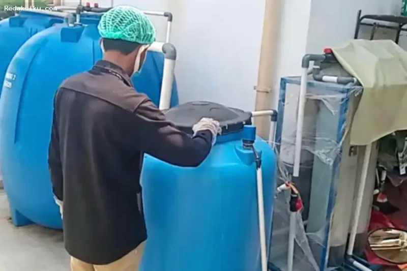 Sistem pengolahan air limbah dapur di SPPG Badean 2 Bondowoso yang mampu memproses sisa air dari 3.000 porsi makanan.