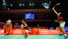 Timnas bulu tangkis Indonesia menghadapi tantangan berat melawan China dan Thailand di babak semifinal Asian Games 2026.