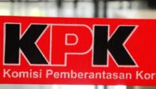 KPK mengamankan Bupati Bolaang Mongondow Utara serta 13 orang lainnya dalam operasi tangkap tangan di Jakarta dan daerah.