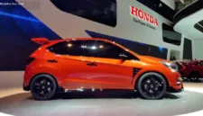 Honda Brio Satya E tahun 2022 menjadi pilihan city car bekas yang efisien dan fungsional untuk mobilitas harian.