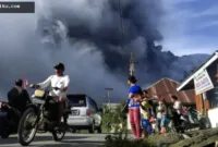 Erupsi Sinabung Bandara — Erupsi Sinabung, Bandara Kualanamu Batalkan 21 Penerbangan