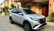 Toyota Rush G varian 2024 kini menjadi salah satu pilihan menarik di pasar mobil bekas Indonesia.