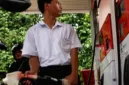 Pemerintah dan pengamat meninjau wacana penyerahan harga bahan bakar nonsubsidi kepada mekanisme pasar di tengah dinamika ekonomi.