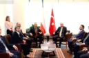 Presiden Turki Recep Tayyip Erdogan melakukan pertemuan bilateral dengan Presiden Polandia Karol Nawrocki di sela-sela Sidang Umum PBB.