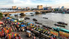 Pemerintah Kota Palembang memperkuat perekonomian daerah melalui digitalisasi UMKM dan optimalisasi pariwisata Sungai Musi.