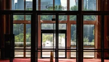 Dokumen internal mengungkap upaya perubahan arah politik di dalam pengelolaan gedung Kennedy Center.