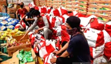 Ekonom UGM Media Wahyudi Askar mengkritik metode pengukuran data kemiskinan di Indonesia yang dinilai sudah usang.