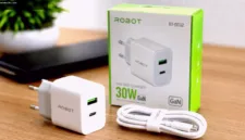 Beragam pilihan charger ROBOT kini tersedia dengan spesifikasi teknologi fast charging yang efisien untuk berbagai merek smartphone.