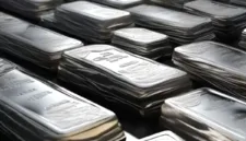 Harga perak dan emas Antam kompak mencatat kenaikan pada perdagangan Sabtu, 19 September 2026.