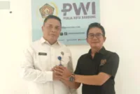 jaringan narkoba nasional — Kepala BNNP Jawa Barat Brigjen Pol. Sulistyo Pudjo Hartono saat memberikan keterangan terkait ancaman narkoba.