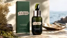 La Mer The Concentrate merupakan serum mewah yang dirancang untuk memperkuat skin barrier dan menenangkan kulit sensitif.