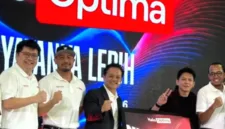 Telkomsel resmi meluncurkan paket pascabayar Halo Optima yang mengintegrasikan layanan internet dengan langganan Netflix dan Spotify.