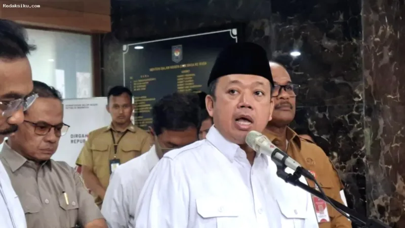 Pemeriksaan Nusron Wahid — Menteri ATR/BPN Nusron Wahid memberikan keterangan terkait operasi tangkap tangan KPK di kementeriannya.