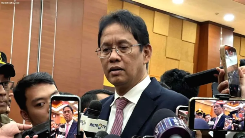 Purbaya Yudhi Sadewa memberikan keterangan pers usai prosesi serah terima jabatan Menteri Keuangan.