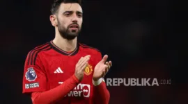 Michael Carrick puji Bruno Fernandes usai hat-trick: Dia sangat berarti bagi Manchester United