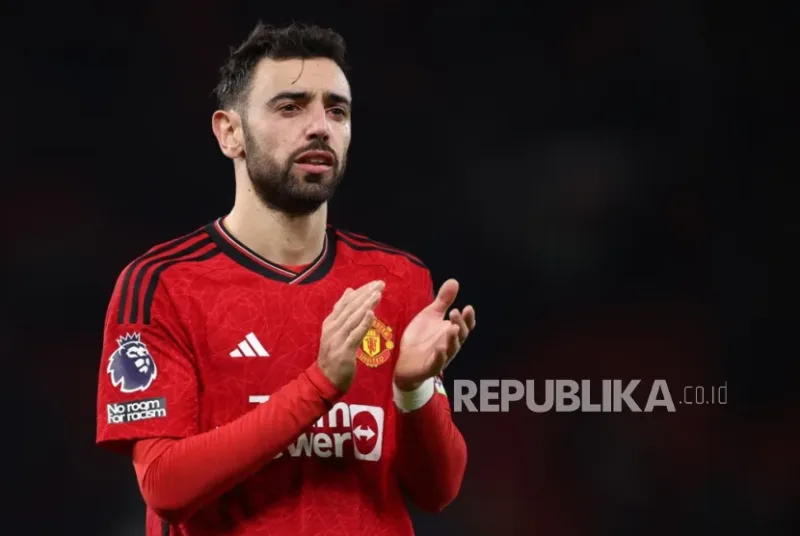 Michael Carrick puji Bruno Fernandes usai hat-trick: Dia sangat berarti bagi Manchester United