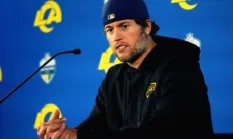 Pertemuan Unik Asisten Pelatih Giants Chad Hall dengan Matthew Stafford di LA