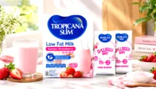 Tropicana Slim menghadirkan varian susu rendah lemak rasa stroberi Korea yang dilengkapi kandungan kolagen.