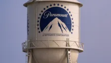 David Ellison berhasil menyelesaikan sengketa hukum yang menjadi hambatan dalam rencana akuisisi Warner Bros. Discovery.