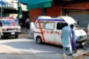 Ledakan bom mobil di sebuah masjid dalam kompleks kepolisian di Pakistan menewaskan 21 orang dan melukai lebih dari 100 lainnya.