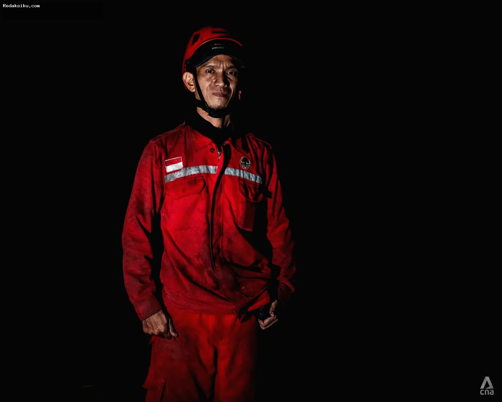 Perjuangan Petugas di Garis Depan Karhutla Sumatra