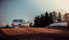 Nissan X-Trail 2.5 tahun 2014-2015 menjadi pilihan SUV bekas dengan kabin lega dan mesin bertenaga.