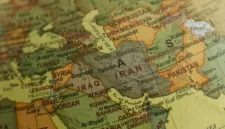 Menteri Luar Negeri Iran Abbas Araghchi melontarkan kritik terhadap Prancis terkait isu HAM dan sejarah kolonial.