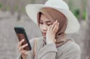Sinyal seluler yang lemah memaksa ponsel bekerja lebih keras sehingga menyebabkan perangkat cepat panas.
