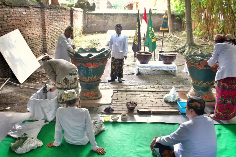 Bupati Demak dr. Hj. Eisti’anah saat memberikan pandangan mengenai peran teknologi AI dalam dunia pendidikan.