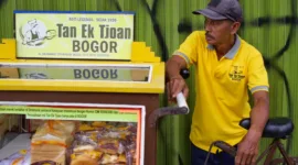 Dokter 20 Tahun Beralih Jualan Roti Kukus Demi Kebahagiaan