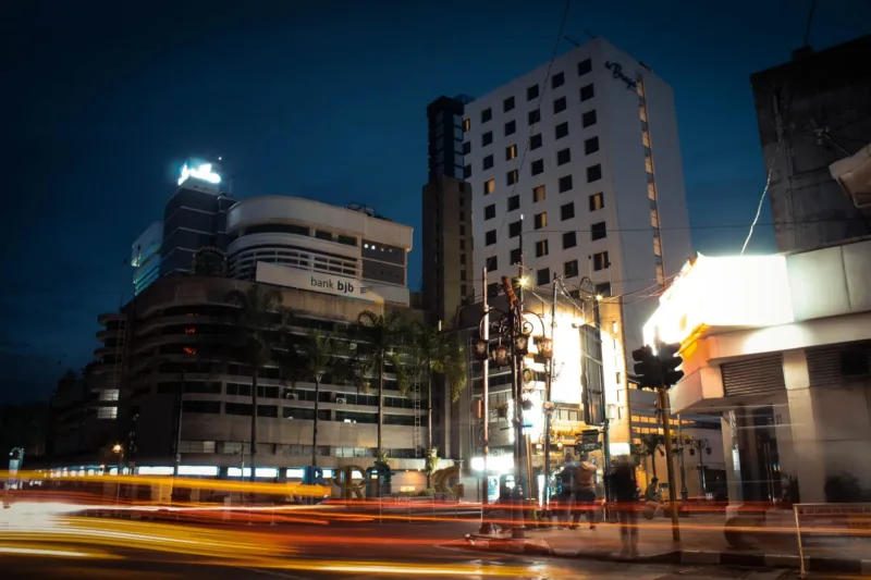 UPI — Penandatanganan nota kesepahaman kerja sama strategis antara bank bjb dan Universitas Pendidikan Indonesia di Bandung.